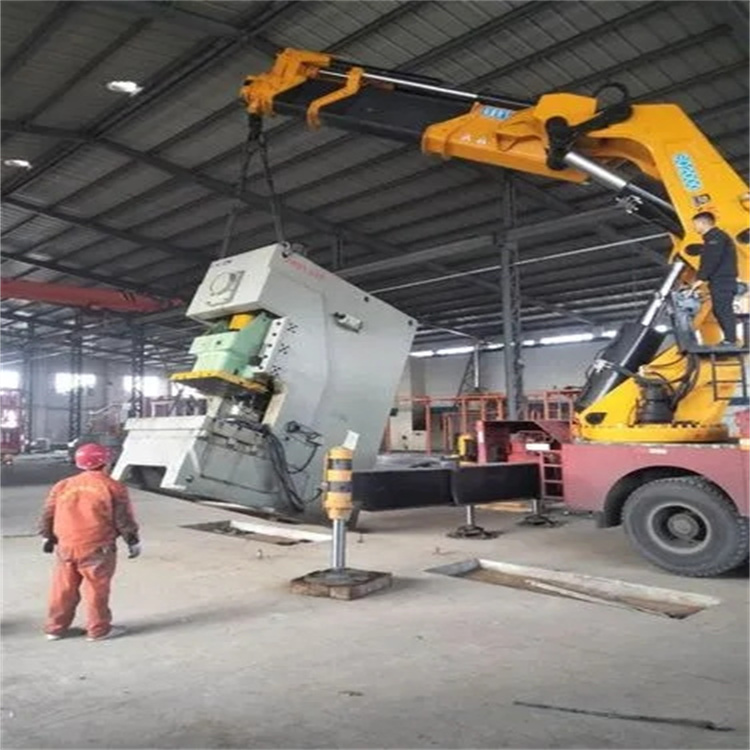 张北县80吨折臂吊车出租附近电话