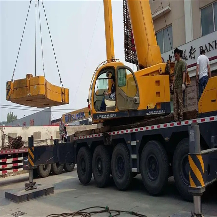 张北县当地吊车出租|机器吊装|75吨|工厂搬迁服务